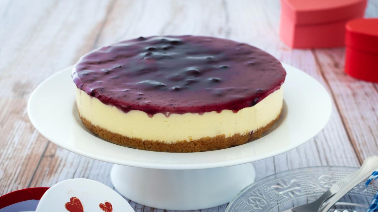 3 Ingredient No Bake Cheesecake